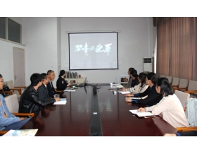 標題：第三黨支部召開廉潔教育學習會
瀏覽次數(shù)：4164
發(fā)表時間：2018-09-30