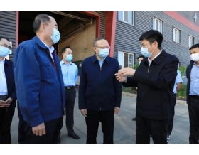 標(biāo)題：張韶春到內(nèi)蒙古華德牧草機(jī)械有限責(zé)任公司考察調(diào)研
瀏覽次數(shù)：998
發(fā)表時(shí)間：2022-06-10