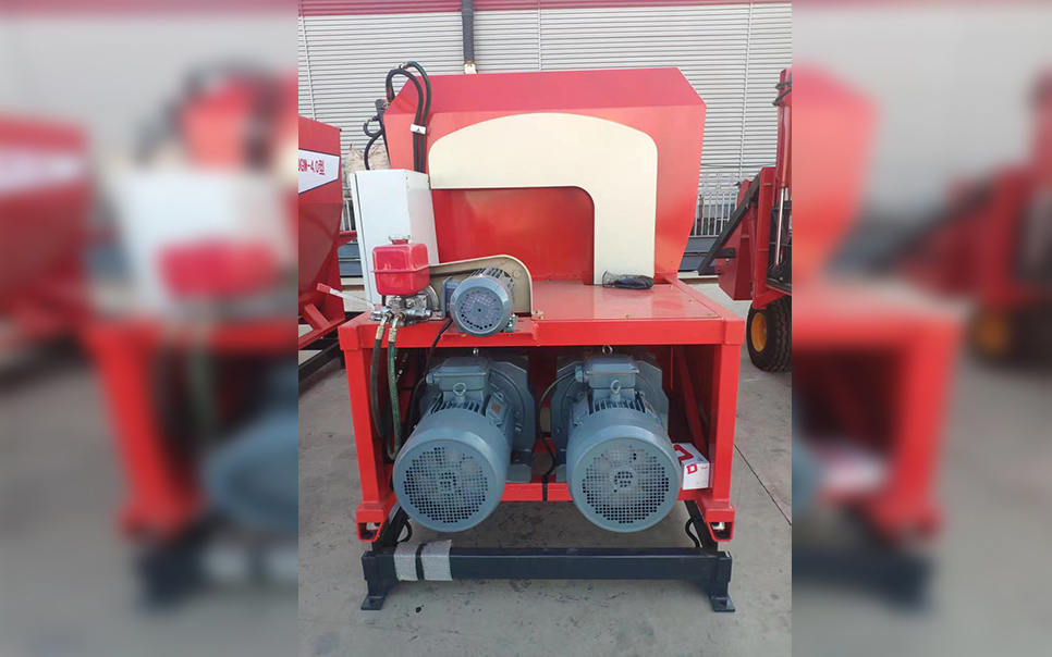 標(biāo)題：9JGW-6.0型固定臥式全混日糧攪拌機(jī)
瀏覽次數(shù)：72
發(fā)表時間：2023-12-12